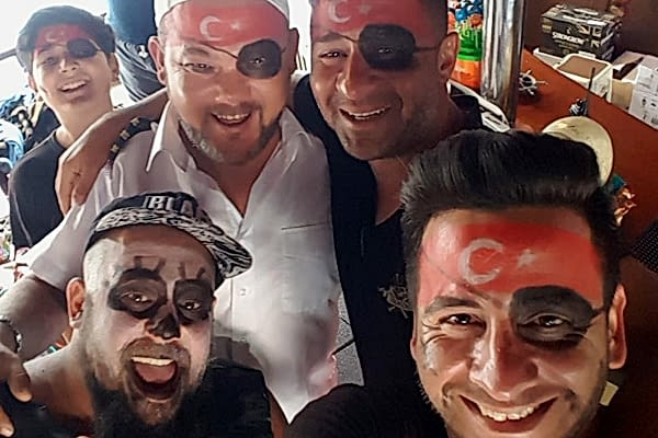 Müzik, Dans, Köpük ve Animasyon Müzik, Dans, Köpük ve Animasyon